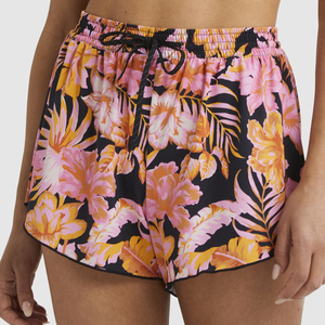 Short de yoga durable taille haute pour femmes grande taille athlétique décontracté Sexy Short de sport respirant Logo à séchage rapide pour la natation - Product Image 3