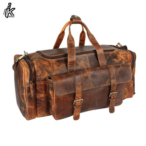 Nouveaux produits : Sac de voyage en cuir vintage pour homme, taille cabine, sac de voyage unisexe en cuir, en vente - Product Image 3