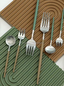 Juego de cubiertos de cuchara de tenedor plateado de acero inoxidable de 3 piezas de calidad superior 18/10 utensilios de mesa - Product Image 2