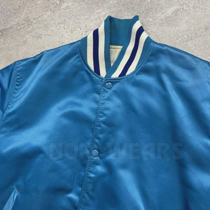 แจ็กเก็ตผ้าซาตินสำหรับผู้ชายแจ็กเก็ตเลตเตอร์แมนคุณภาพสูงออกแบบได้ตามต้องการ - Product Image 3