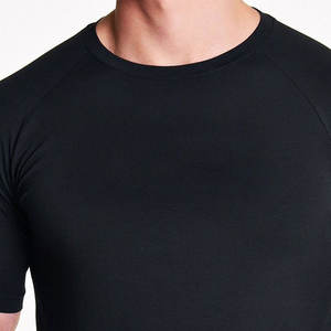 เสื้อยืดสำหรับผู้ชายเสื้อผ้าออกกำลังกายเล่นฟิตเนสตาข่ายโพลีเอสเตอร์แบบแห้งเร็วเสื้อยืดเพาะกายไซส์ใหญ่ - Product Image 3