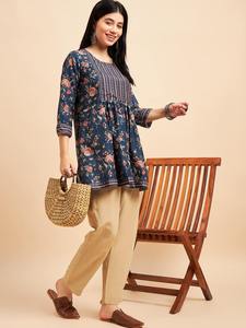 Haut court en crêpe de coton de haute qualité, dernier design, Maruti Fashion, Kurta gaufré, vente rapide, commande en gros - Product Image 6