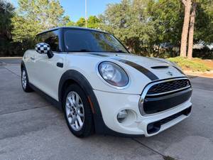 Auto usata MINI Cooper S Hardtop 2 porte del 2015 in vendita a basso prezzo - Product Image 1