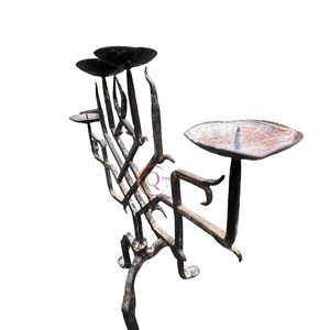 Candélabres éclaircissants en métal pour décoration de maison pots à bougies décoration de table d'hôtel et de restaurant candélabres de couleur noire au design unique - Product Image 4