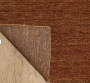 Tapis Gabbeh marron d'inspiration persane avec laine nouée à la main et motifs tribaux audacieux pour des intérieurs intemporels d'Inde - Product Image 3