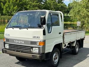 TO-YO-TA HI-A-CE 4x4 SUPER PROPRE 1987, TRANSMISSION MANUELLE, LHD & RHD - Product Image 3