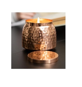 Support votif décoratif en fer avec découpe laser florale, parfait pour les dîners romantiques aux chandelles et la décoration intérieure confortable - Product Image 1