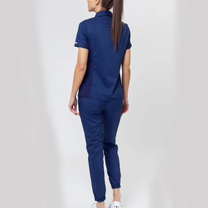 Costumes de gommage sublimés respirants pour femmes Anti-fade haute durabilité à séchage rapide manches courtes uniformes de gommage OEM personnalisés - Product Image 3