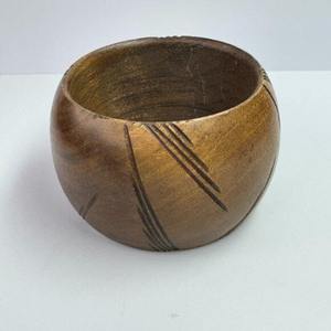 Bracelets en bois pour femmes Bijoux durables pour boutiques Cadeaux et utilisation de la mode au quotidien - Product Image 1