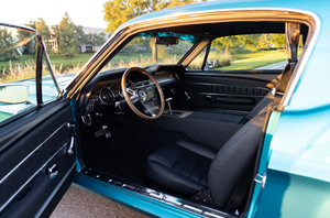 8F01T196159 Voiture de sport américaine classique d'occasion de 1968, moteur V8, performances élevées, voiture de collection vintage, faible kilométrage - Product Image 3