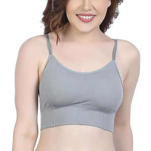 Sujetador deportivo transpirable de alta calidad para mujer con logotipo frontal, soporte medio ligero para yoga y correr, superventas al por mayor - Product Image 1