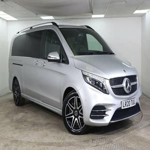 Mercedes-Benz V-Class 2.0D V300D AMG Line 2020 d'occasion, conduite à gauche/droite, nettoyage rapide - Product Image 1