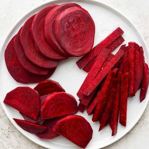 CUBES DE BEETROOT CONGELÉS DE QUALITÉ SUPÉRIEURE/GRADE IQF/PRÊT À CUIRE OU PROCÉDÉ POUR USAGE INDUSTRIEL - Product Image 2