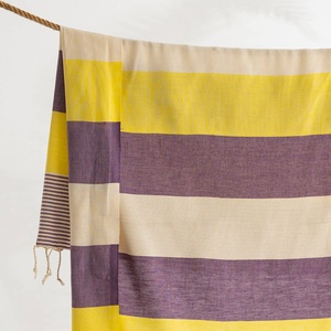 ผ้าขนหนูชายหาดลายทางสีเหลืองและสีม่วง ขนาด 33x66 นิ้ว - Product Image 5