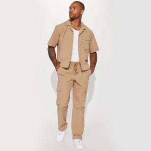 Venta al por mayor 2024 llegada de los hombres transpirables de color beige de material de nailon de corte recto pantalones cargo lisos con cintura elástica para la venta - Product Image 3