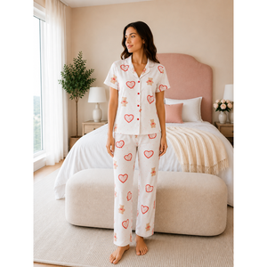 Ensemble de pyjama douillet blanc cassé Dreams à manches courtes, combinaison respirante en spandex avec taille élastique, logo personnalisé pour les nuits d'hiver - Product Image 1