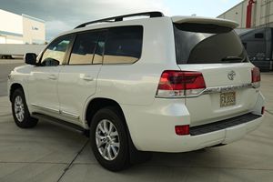 LANDCRUISERS 2021 DE PRIMERA CALIDAD, 5.7 LITROS V8, EN PERFECTO ESTADO, IMPECABLES, MEJOR OFERTA, LISTOS PARA EXPORTACIÓN, SUV DE LUJO - Product Image 4