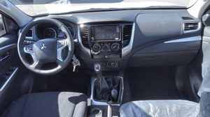 MITSUBISHI PAJERO MONTERO Sport GLX 2.5L Turbo Diesel d'occasion en excellent état - Product Image 5