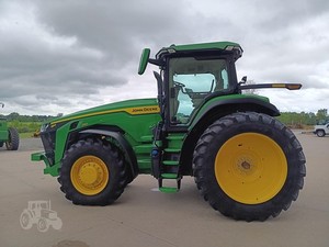 2024 Johnn Deere 8R 250 Mini Tractor 4WD/2WD 4x4 Tipo de accionamiento 70-120HP Motor Bomba automática y caja de cambios para uso agrícola - Product Image 5