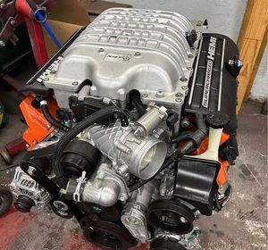 Compre con 2 años de garantía: Motor Hemi V8 de 6.0L sobrealimentado, refrigerado por agua, con arranque eléctrico, unidad de alta potencia para actualización de autos de carreras - Product Image 1