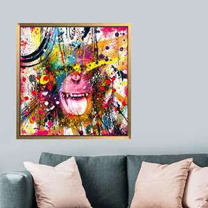 Toile imprimée : Art graffiti sur le thème des singes pour les amoureux des singes, encadrée or - Product Image 1