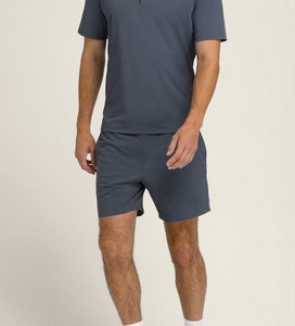 กางเกงขาสั้น100% ตีกอล์ฟสำหรับผู้ชายกางเกงเทนนิสผ้าโพลีเอสเตอร์สีทึบระบายอากาศได้ดีแห้งเร็วปรับแต่งได้ - Product Image 3