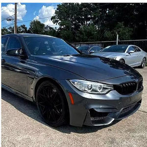 BMW Serie 3 2017, sedán de lujo usado, con opciones de interior personalizables, motor confiable y rendimiento suave. - Product Image 1