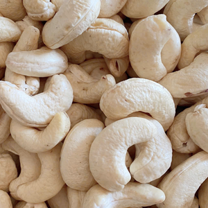 เม็ดมะม่วงหิมพานต์ราคาโรงงานถูก คุณภาพ WW180, WW240, WW320, LP เม็ดมะม่วงหิมพานต์ดิบ ขายส่ง พร้อมภาษีฟรี - Product Image 1