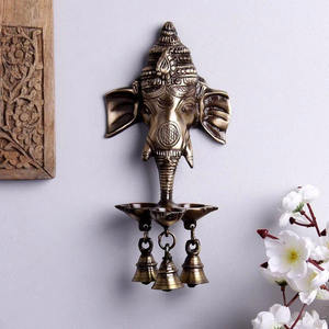 Diyas de elefante hechas a mano con campanas agregan encanto y prosperidad a su hogar Diyas de elefante tradicionales con campanas - Product Image 2