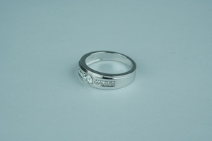 แหวนเพชรมอยส์ซอไนท์สำหรับห้องปฏิบัติการสุดหรูทรงกลม VS1ใสรับประกัน GI SGL โกลด์โรสโกลด์ขายส่ง - Product Image 3