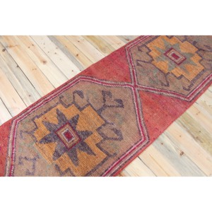 Tapis vintage 2,8 x 9,5 pieds, tapis turc, tapis géométrique rose - Product Image 2