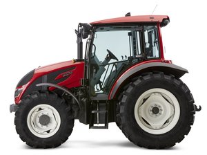 TRACTOR USADO y NUEVO IH 130A 4WD 70HP CON TRANSMISIÓN DE ENGRANAJES y BOMBA EN VENTA - Product Image 3