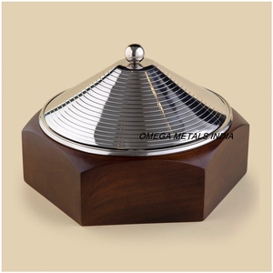 Top Trending High Quality Arabic Kitchenware Stylish Metal Lid Casserole New Design Hotpot & Food Warmer for Middle East - Product Image 1