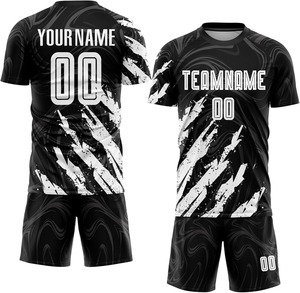 Uniforme de football d'équipe personnalisé OEM 2025 Kit de football tendance Fabricant ODM Impression numérique Vêtements de club personnalisés 100% polyester - Product Image 5