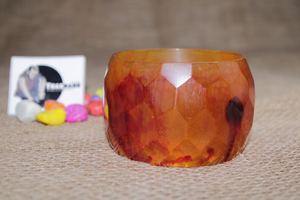 Bracelet en résine de qualité supérieure en forme de cercle de conception hexagonale Bracelet en résine de couleur Orang pour les femmes Tradnary - Product Image 2