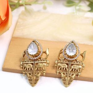 หินเคลือบสีทองมีสไตล์ต่างหูแบบดั้งเดิมสำหรับผู้หญิงสาวๆสำหรับตอนเย็นดูเป็นคอลเลกชันแฟชั่น - Product Image 1