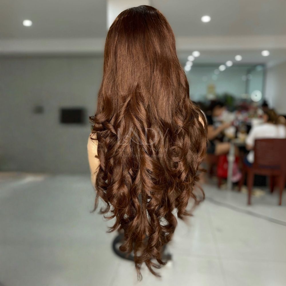 สีน้ำตาล