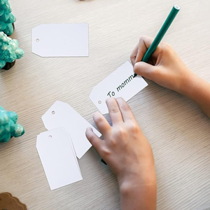 Etiqueta de Papel de Lujo con Diseño en Relieve Personalizado, Etiqueta Colgante para Prendas, Etiqueta Impresa, Tarjeta de Encabezado Aceptada para Uso en Ropa - Product Image 5