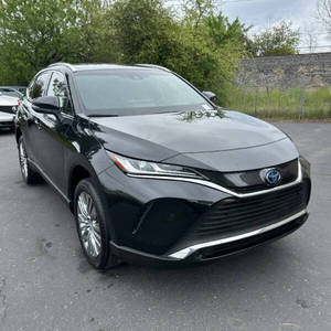 Venza X-LE LHD 2022 Usado en Buen Estado - Product Image 1