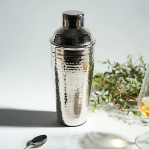 Shaker à cocktails en acier inoxydable martelé argenté de qualité supérieure, shaker de bar en métal de qualité alimentaire, mélangeur à cocktails pour la vente en gros et les approvisionnements en vrac - Product Image 1