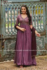 El último diseñador Faux Georgette Zari y Sequence Work Anarkali Gown de Fab Zone - Product Image 4