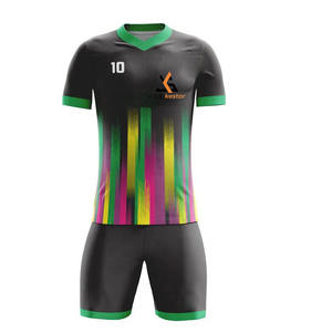 Maillots de football personnalisés de haute qualité à manches courtes, transfert thermique, 100% polyester, séchage rapide, extensible, uniformes d'équipe de football - Product Image 1