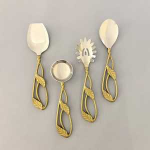 Ensemble de couverts de table en métal avec miroir Cuillère de mariage en acier inoxydable avec manche arc-en-ciel - Product Image 1