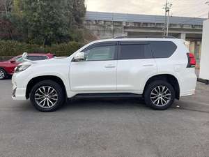 2022 pour Toyota pour Land Cruiser Transmission diesel automatique utilisée norme d'émission Euro 5 - Product Image 3