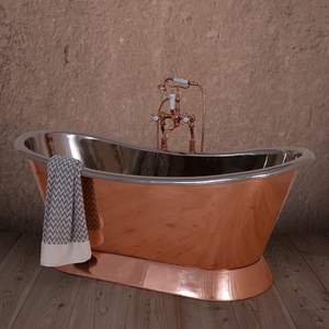 Bañera de Cobre Grande para un Diseño de Baño Espacioso que Mejora el Interior con un Rico Carácter Metálico - Product Image 2