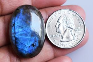 Labradorita Natural Lisa con Formas Elegantes, Azul Intenso con Destellos, Cabujón de 30x20x8 MM, Calidad Superior para Sanación y Joyería - Product Image 3