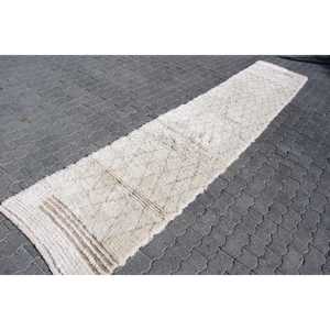 พรมวิ่งสไตล์วินเทจจากตุรกี ขนาด 2.6x13.5 ฟุต สีขาวน้ำตาลลายดอกไม้ ทำจากขนสัตว์ - Product Image 3