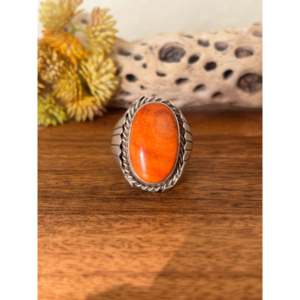 Betta Lee Spiny Oyster & Sterling <b>Silver</b> Vintage <b>Statement</b> <b>Ring</b> Fashionable Bezel Setting Size 14 for Christian Occasions - Product Image 1