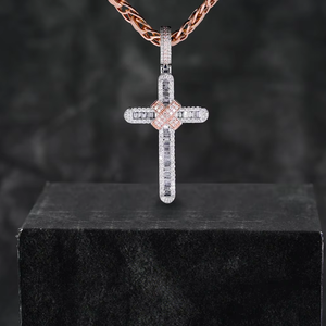 Lujo Moissanite diamante Cruz colgante 925 plata esterlina \ chapado en oro rosa Hip Hop joyería disponible a precio asequible - Product Image 1