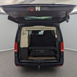 USADO BARATO 2020 Autobús de pasajeros V 250d MARCO POLO EDITION Luxury SUV AWD Autocaravana de cuero oscuro para acampar - Product Image 1